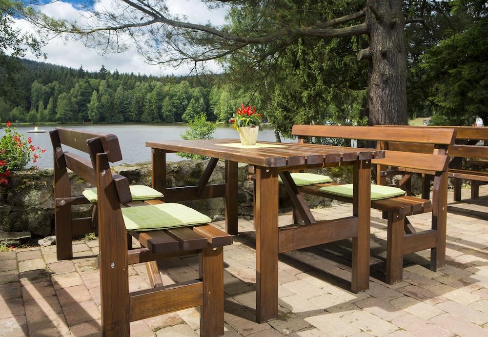 Orea Resort Devet Skal Vysocina Sněžné Bagian luar foto