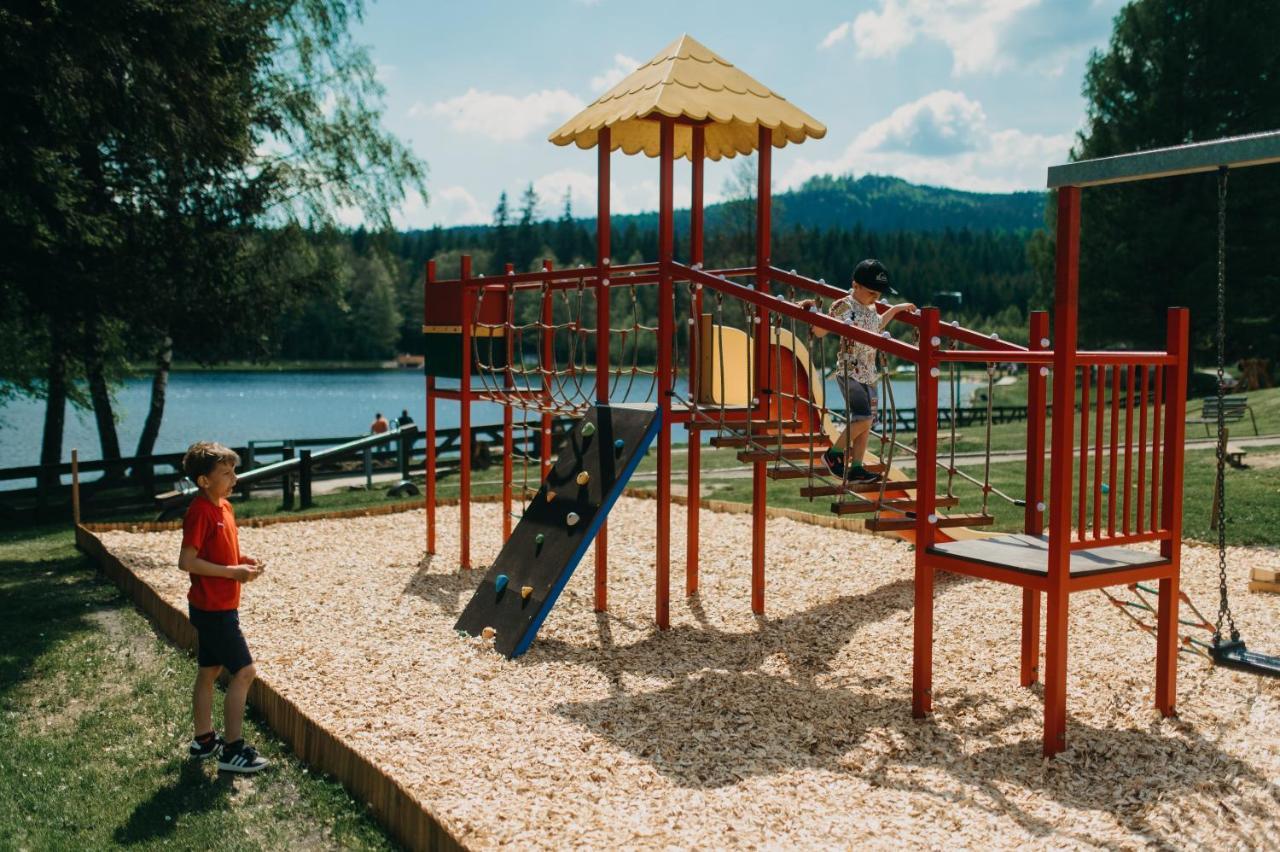 Orea Resort Devet Skal Vysocina Sněžné Bagian luar foto